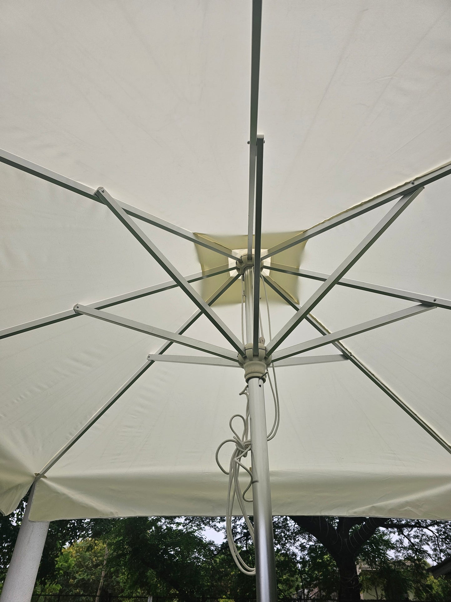 Heavy Duty Aluminium Centre Pole Square Umbrella + 40 kgs Granite Base
