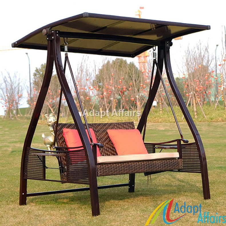 Wicker 3 seater luxury swing